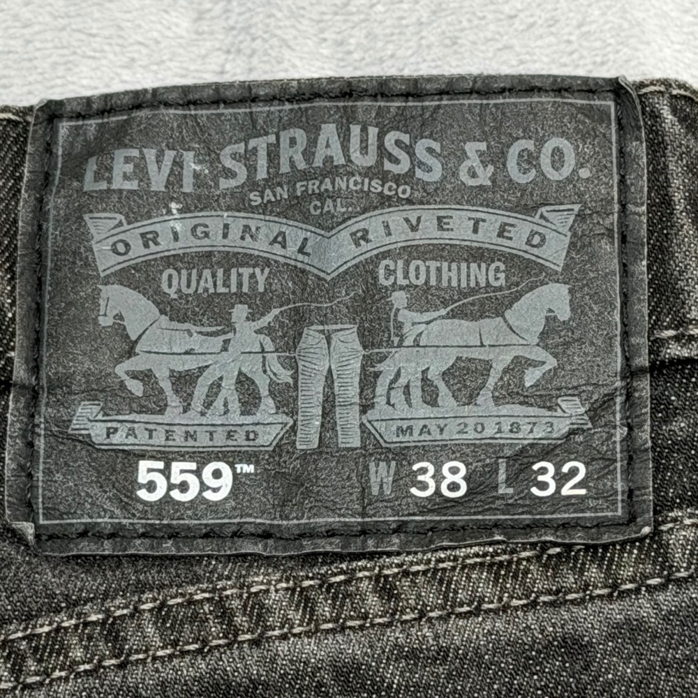 Levi's 559 Relaxed Straight Jeans Mens 38x32 Black Faded Black Denim 0626-0466 - Picture 11 of 13